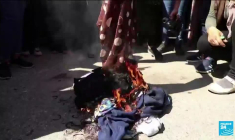 L'Iran abolit la police des moeurs, nouvel appel à la grève