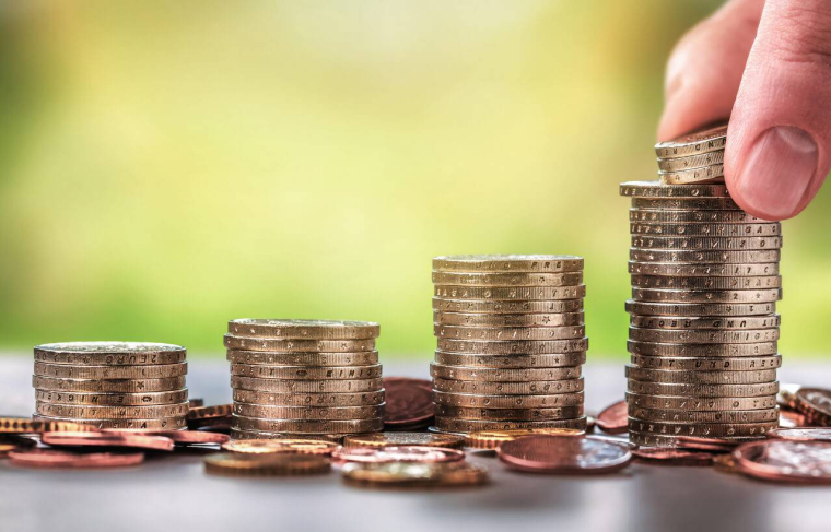 Acompte sur salaire : un droit du salarié, comment le demander ? / iStock.com -  KucherAV