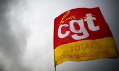 FRANCE: UNE GRÈVE PERTURBE LE FONCTIONNEMENT DES RAFFINERIES DE TOTAL