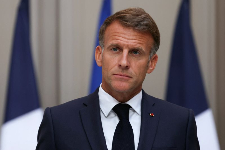Le président français Emmanuel Macron participe à une conférence de presse à Paris