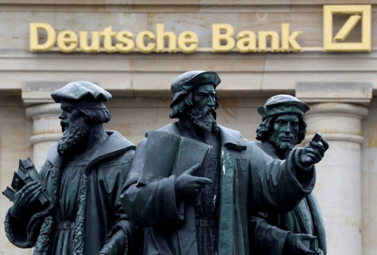 NOUVELLE ANNÉE NOIRE POUR DEUTSCHE BANK, PERTES PLUS LOURDES QU'ATTENDU