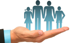 Une donation peut donner lieu au paiement d'impôts et de frais de notaire. (© DR)