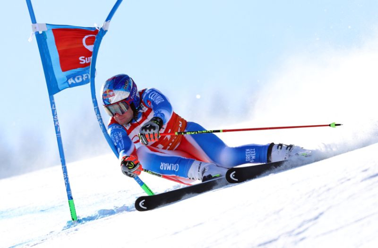 Alexis Pinturault en action lors de sa première manche du slalom géant