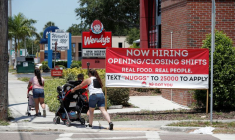 LE REBOND DE L'ÉCONOMIE AMÉRICAINE S'ACCÉLÈRE MALGRÉ DES OBSTACLES, DIT LA FED