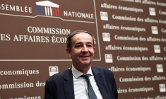 Bernard Fontana à Paris, le 30 avril 2025. ( AFP / THIBAUD MORITZ )