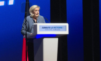 Le Pen appelle à se "lever" contre l'"entreprise de confiscation de la démocratie"