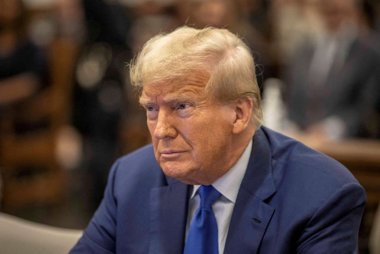 L'ancien président américain Donald Trump devant la Cour suprême de l'État de New York