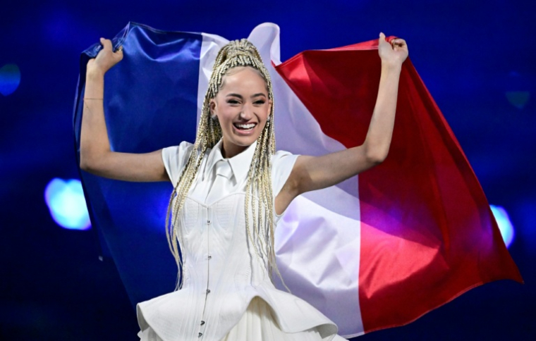 La chanteuse Monroe à Vienne, en Autriche, le 16 mai 2026. ( AFP / Tobias SCHWARZ )