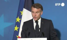 Ukraine: les sanctions américaines contre la Russie "vont dans la bonne direction" (Macron)
