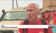 Maroc : le roi Mohammed VI au chevet de blessés du séisme à Marrakech