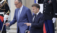 Le chancelier Friedrich Merz et Emmanuel Macron, à Paris, le 17 avril 2026 ( AFP / LUDOVIC MARIN )