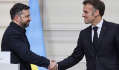 Volodymyr Zelensky et Emmanuel Macron à Paris le 13 mars 2026. ( POOL / LUDOVIC MARIN )