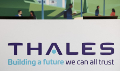 Un logo de Thales