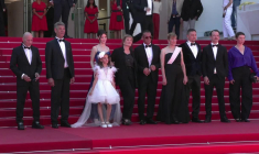 Cannes: l'équipe de "L'Aventure rêvée" sur le tapis rouge
