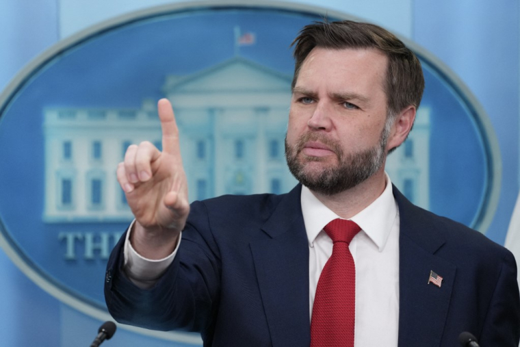 JD Vance à Wahsington, aux États-Unis, le 18 juin 2026. ( AFP / KEN CEDENO )