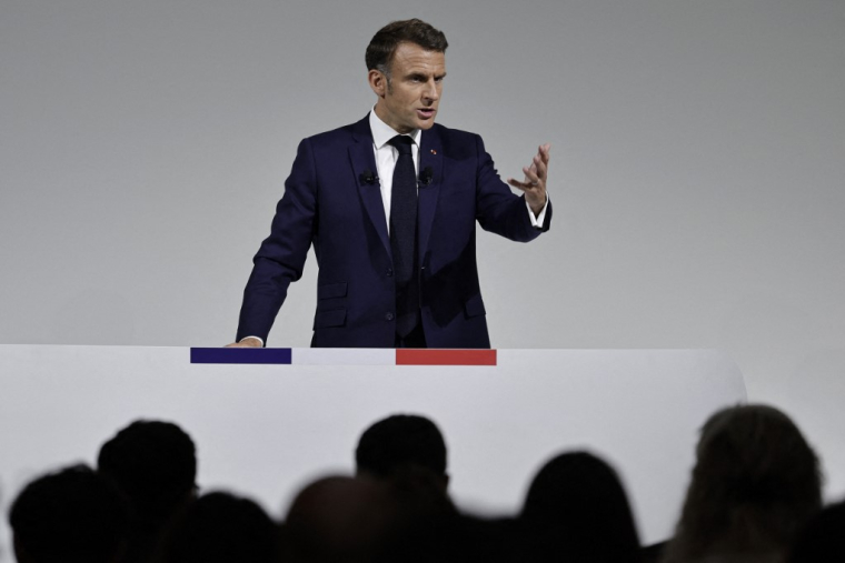 Emmanuel Macron à Paris, le 12 juin 2024. ( AFP / STEPHANE DE SAKUTIN )