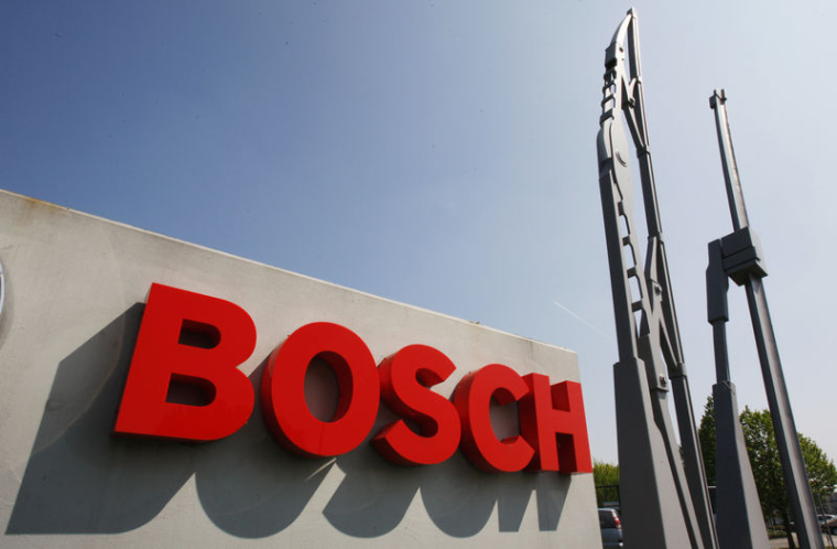 BOSCH INFORMÉ DES MÉRITES D'UNE IPO MAIS PAS DE COTATION EN VUE