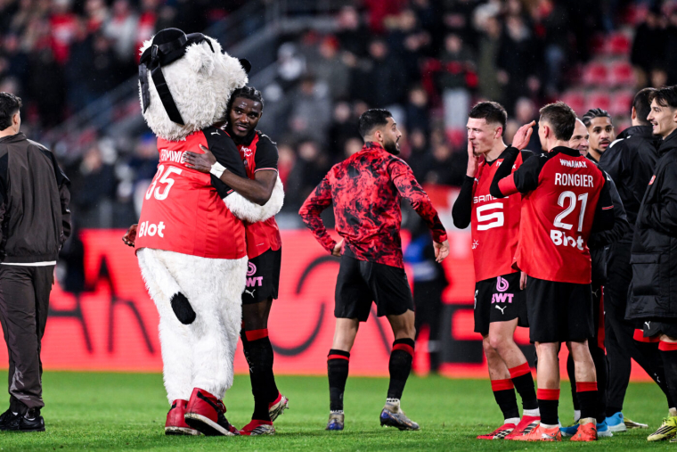 Dites les clubs, vous avez quel âge pour fêter votre anniversaire chaque année ?