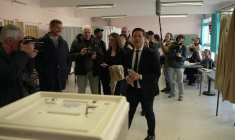 Municipales: le maire sortant de Marseille Benoît Payan aux urnes