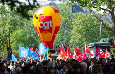 FRANCE: UN 1ER-MAI TRÈS POLITIQUE AVANT LE "TROISIÈME TOUR" DES LÉGISLATIVES
