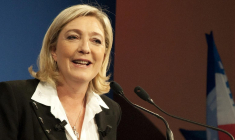Marine Le Pen accède au pouvoir… dans un livre crédit photo : Photo Claude TRUONG-NGOC