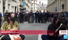 L'activisme et "la grande conquête de mai '68 : introduire la politique à l'université et au lycée"