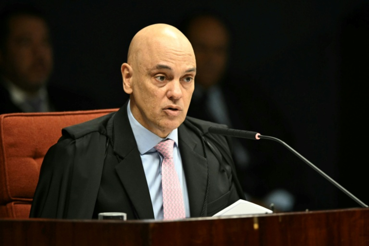 Le juge de la Cour suprême du Brésil, Alexandre de Moraes, avant le vote pour condamner ou acquitter l'ancien président d'extrême droite Jair Bolsonaro, le 9 septembre 2025 à Brasilia ( AFP / EVARISTO SA )