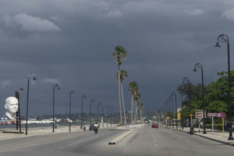 L'avenue du port à La Havane, très peu fréquentée sur fond de crise du carburant, le 8 juin 2026 ( AFP / Pablo PORCIUNCULA )