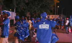 Des partisans du Parti Congolais du Travail (PCT) du président congolais Denis Sassou Nguesso célèbrent sa réélection à Brazzaville le 17 mars 2026 ( AFP / Daniel BELOUMOU OLOMO )