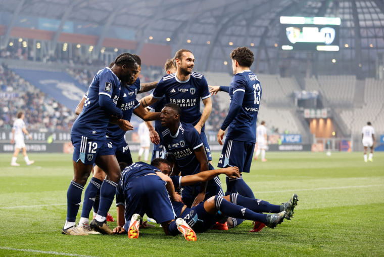 Le Paris FC arrache la victoire à Grenoble et repasse deuxième