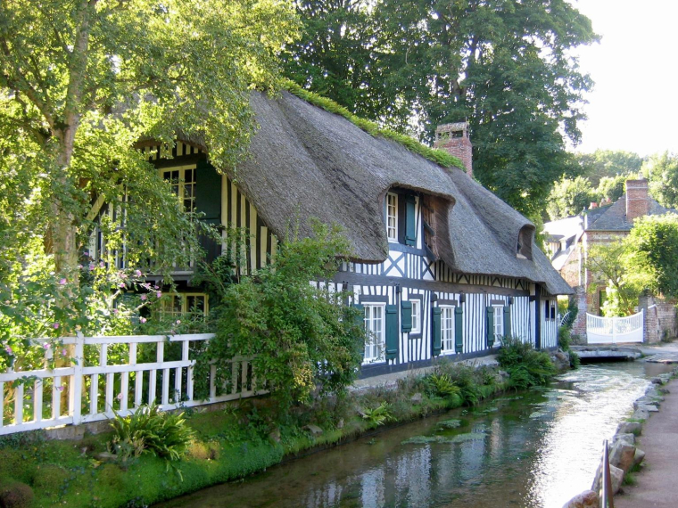 La valeur de votre résidence principale est amputée de 30% dans le cadre de l’Impôt sur la Fortune Immobilière (IFI) crédit photo : cristalvi/Shutterstock / cristalvi