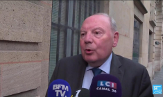 Nouvelle-Calédonie : des renforts de policiers et gendarmes débarquent de métropole