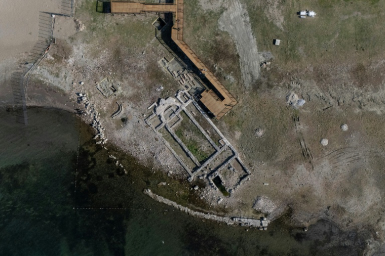 Vue aérienne des ruines de la basilique d'Iznik en Turquie le 31 octobre 2025 ( AFP / Ozan KOSE )