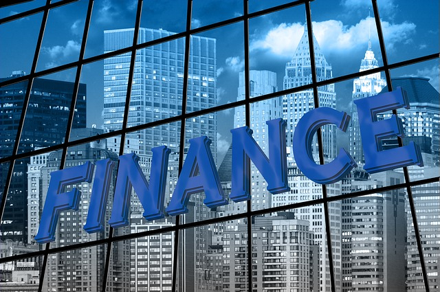 Découvrez les raisons qui peuvent pousser les actionnaires à privilégier les entreprises qui versent des dividendes et pourquoi il serait préjudiciable de se cantonner à ce type d'entreprise. (crédit Pixabay)