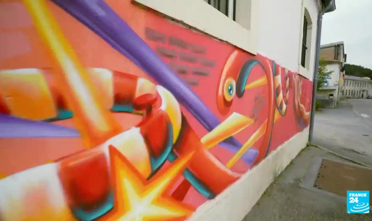 Du 93 aux Cèvennes, Khalid, le pâtissier qui joue collectif