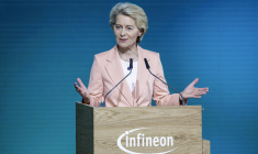 Ursula von der Leyen, le 2 mai 2023, à Dresde ( AFP / JENS SCHLUETER )