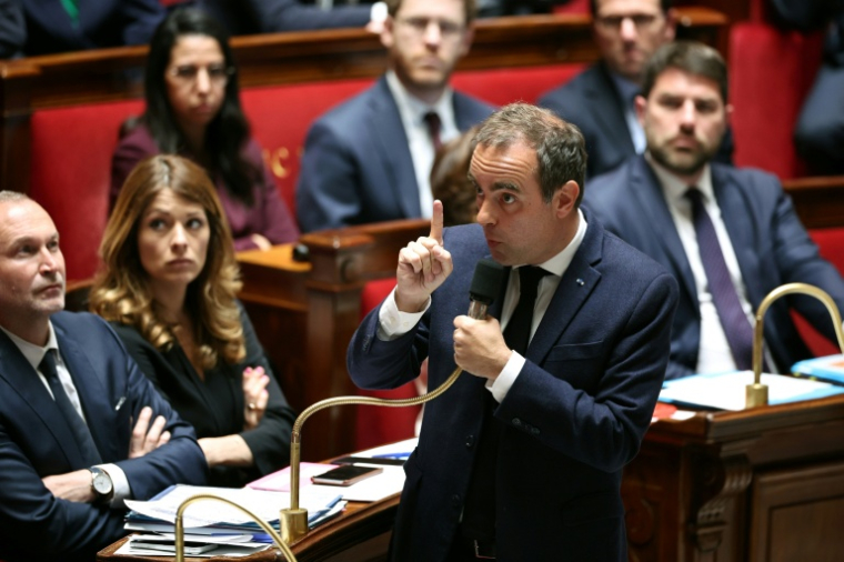 Le Premier ministre Sébastien Lecornu lors des questions au gouvernement à l'Assemblée nationale, le 9 juin 2026 à Paris ( AFP / SIMON WOHLFAHRT )