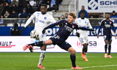 L'OL déçoit, accroché par la lanterne rouge Auxerre