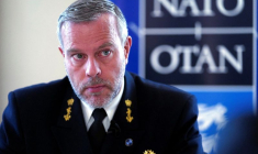 Le président du Comité militaire de l'Otan, Rob Bauer, lors d'une interview en Estonie