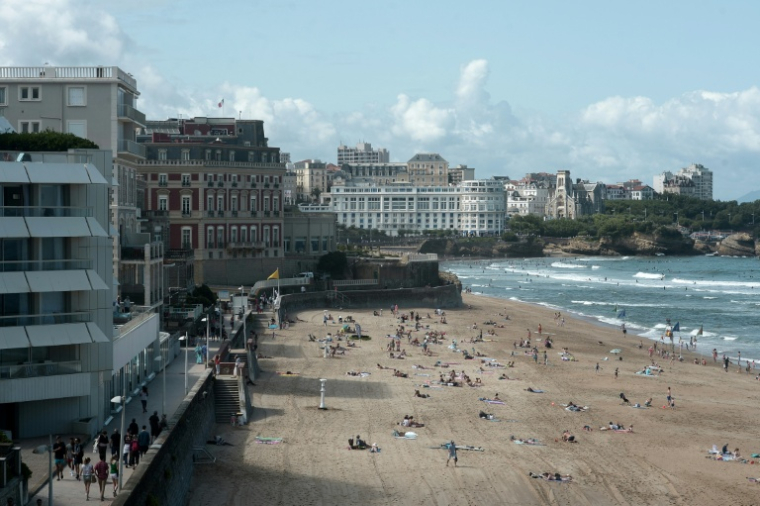 La plage de Miramar à Biarritz, dans les Pyrénées-Atlantiques, le 13 août 2019 ( AFP / IROZ GAIZKA )