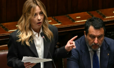 La Première ministre italienne, Giorgia Meloni, s'expime devant le Parlement italien le 9 avril 2026 ( AFP / Andreas SOLARO )