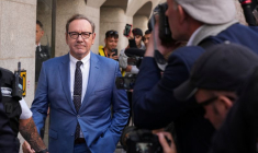 L'ACTEUR KEVIN SPACEY PLAIDE NON COUPABLE À DES ACCUSATIONS D'AGRESSIONS SEXUELLES