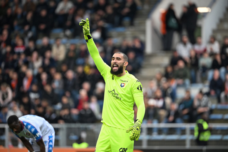 Insulté par un supporter, Anthony Mandréa très remonté à la mi-temps de Caen-Angers