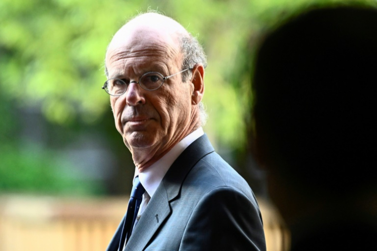Eric Lombard le 15 mai 2025, à Paris ( AFP / JULIEN DE ROSA )