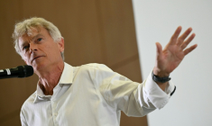 Le secrétaire national du Parti communiste Fabien Roussel, aux universités d'été du parti à Toulouse le 22 août 2026 ( AFP / Matthieu RONDEL )