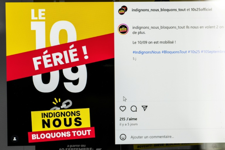 Une publication sur un réseau social, le 22 août 2025, appelant à une grève générale le 10 septembre 2025, après à un appel initialement lancé par le mouvement "Bloquons tout" contre les coupes budgétaires voulues par le Premier ministre François Bayrou ( AFP / BERTRAND GUAY )