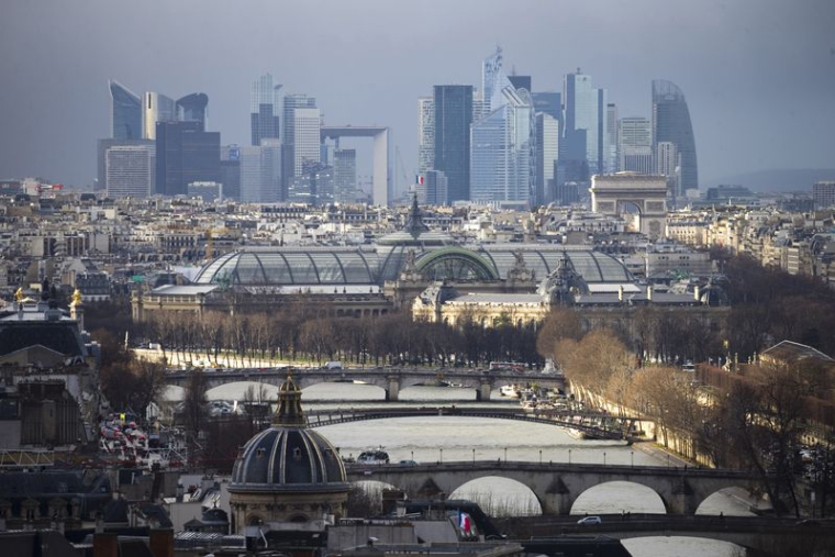 Vue générale du quartier d'affaires de La Défense (arrière)