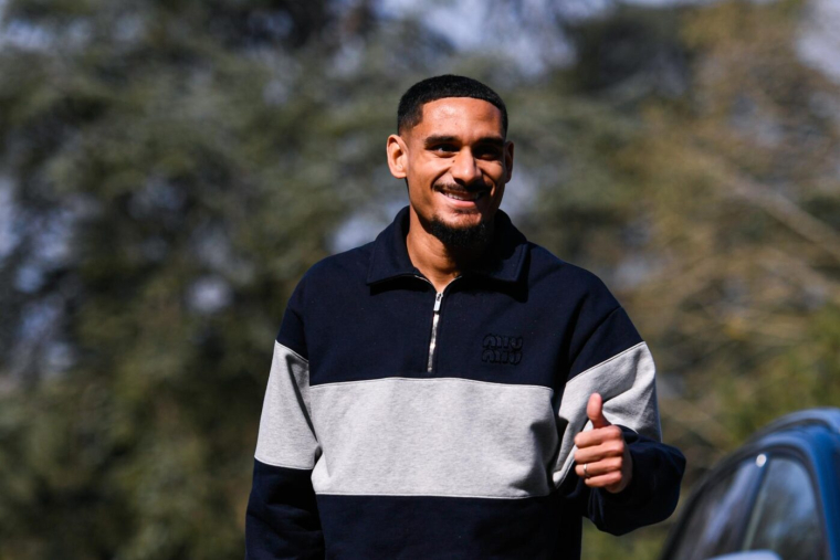 Lacroix et la bannière