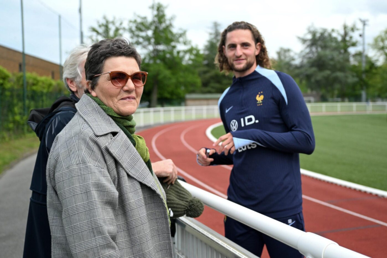 Véronique Rabiot : « Tout le monde a peur du PSG »