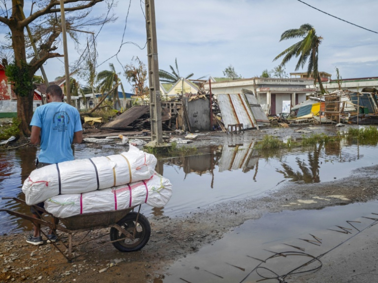 Les dégâts provoqués par le cyclone  tropical Gezani à Toamasina (ou Tamatave), le 11 février 2026 à Madagascar ( AFP / Tsiky Sikonina )